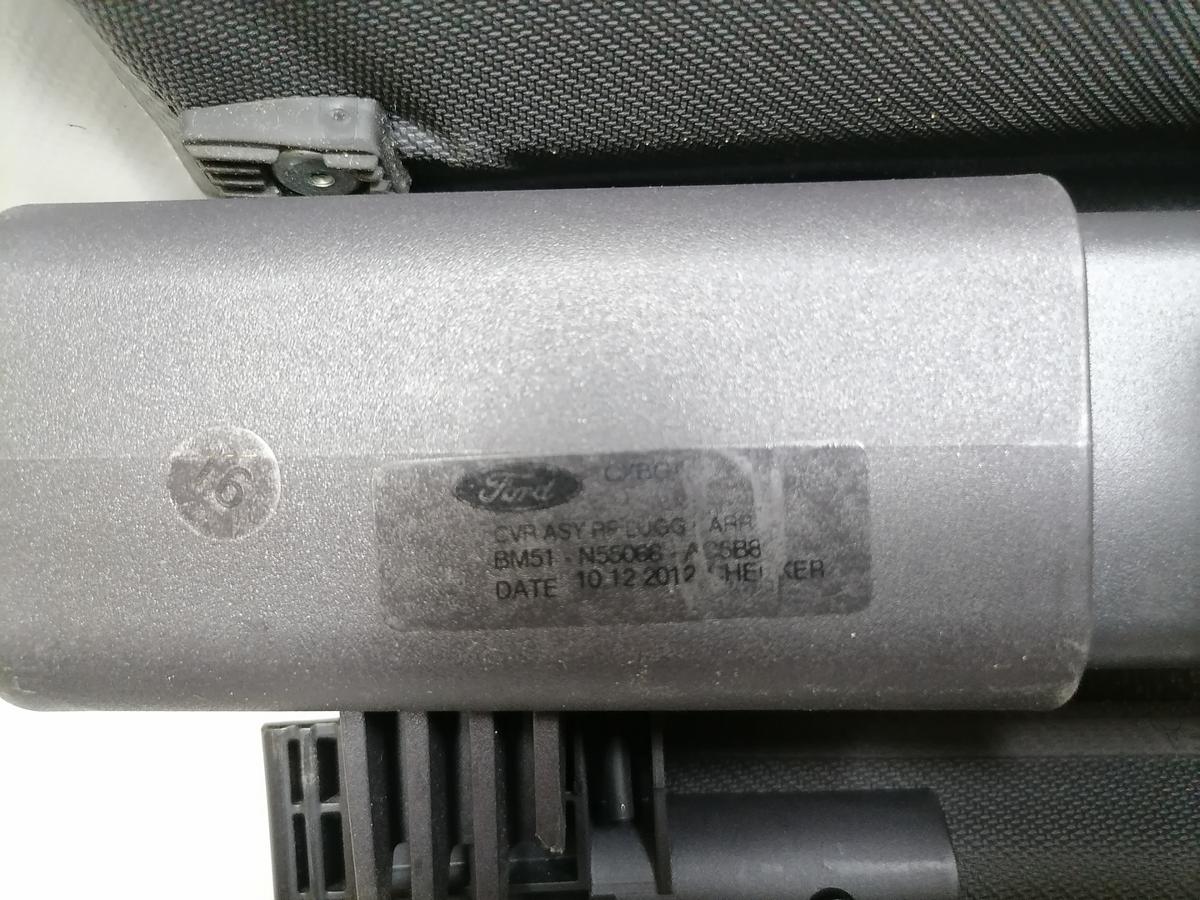 Ford Focus 3 original Laderaumrollo Abdeckung Kofferraum Bj.2012